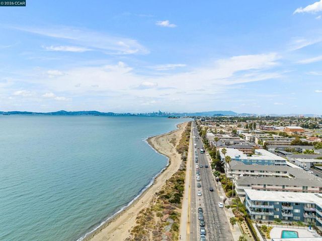 2137 2137 Otis Dr 111, Alameda, CA 94501