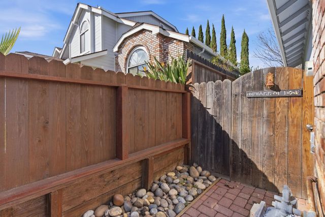 1009 Flintrock Dr, Antioch, CA 94509