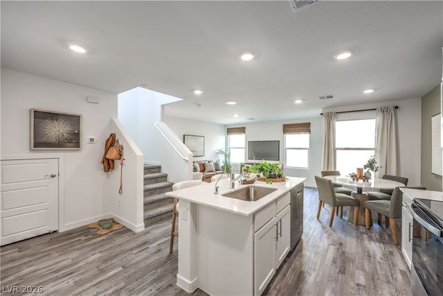 9869 Hidden Pass Avenue, Las Vegas, NV 89178