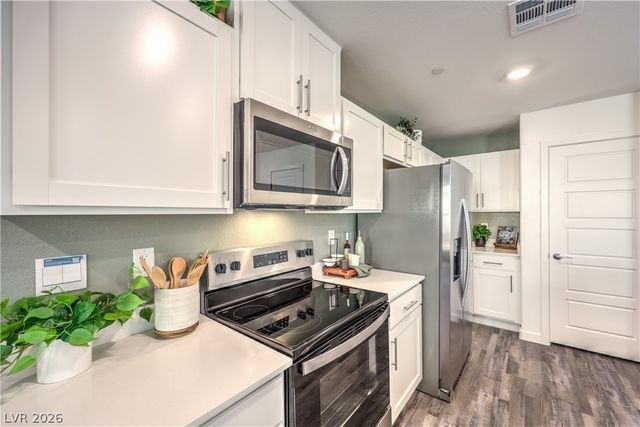 9869 Hidden Pass Avenue, Las Vegas, NV 89178