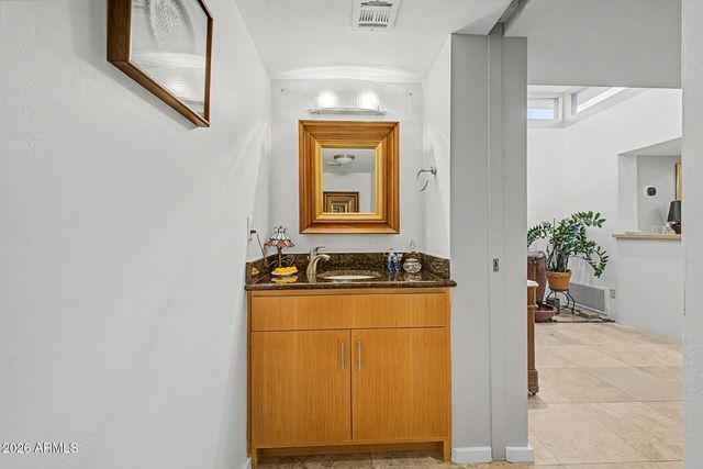2631 E BEEKMAN Place, Phoenix, AZ 85016