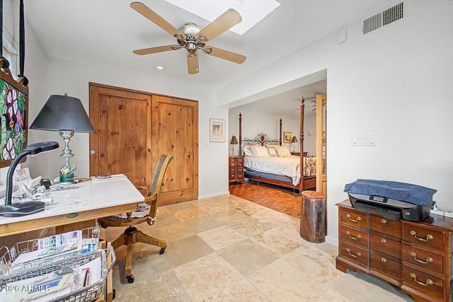 2631 E BEEKMAN Place, Phoenix, AZ 85016