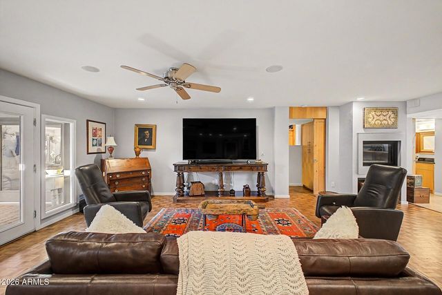 2631 E BEEKMAN Place, Phoenix, AZ 85016