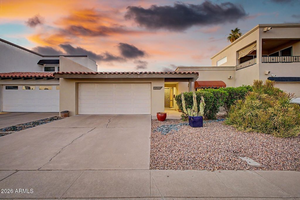2631 E BEEKMAN Place, Phoenix, AZ 85016