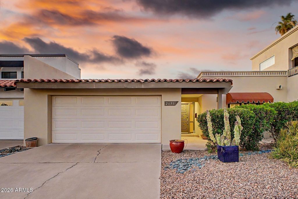 2631 E BEEKMAN Place, Phoenix, AZ 85016 — photo 2