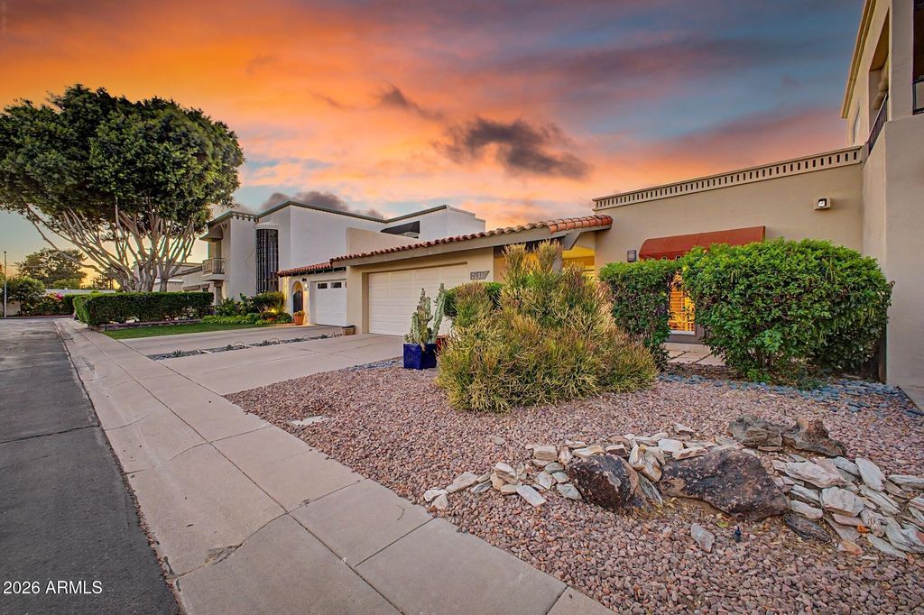 2631 E BEEKMAN Place, Phoenix, AZ 85016 — photo 3