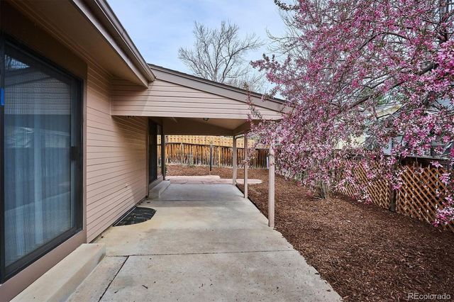 8624 Redstone Street, Highlands Ranch, CO 80126