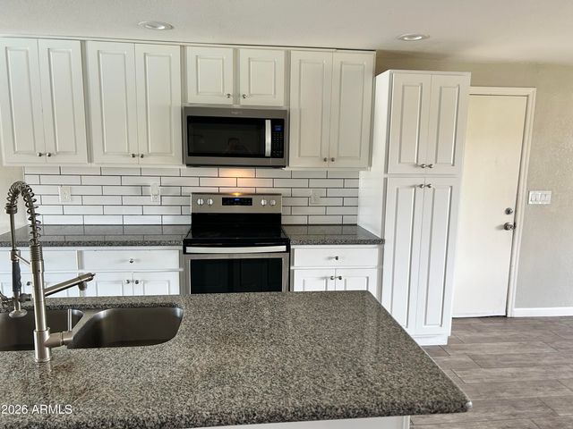 14010 N 40TH Place, Phoenix, AZ 85032