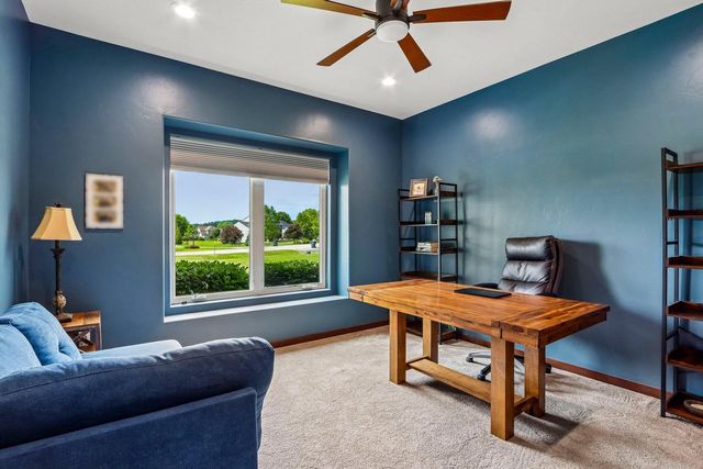 318 Cypress POINT, North Prairie, WI 53153