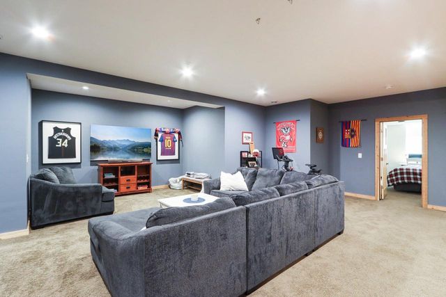 318 Cypress POINT, North Prairie, WI 53153