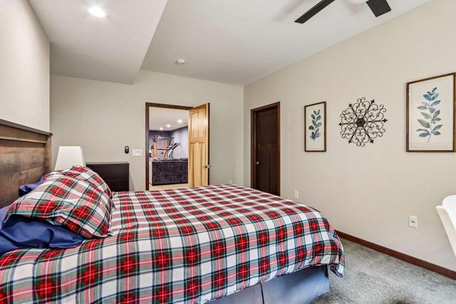 318 Cypress POINT, North Prairie, WI 53153