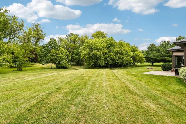 318 Cypress POINT, North Prairie, WI 53153