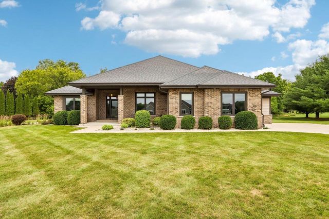 318 Cypress POINT, North Prairie, WI 53153