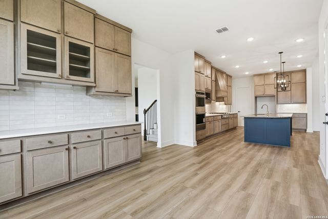 8131 Swift Bear, San Antonio, TX 78266