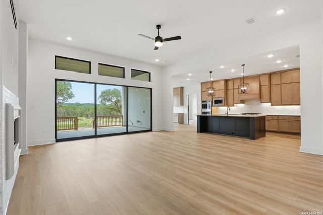 8131 Swift Bear, San Antonio, TX 78266