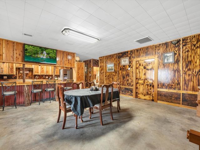 5013 U Pond Drive, Angleton, TX 77515