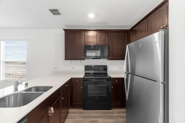 5403 Longshadow Drive, Princeton, TX 75407