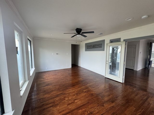 1109 Colina Vista Lane, Crowley, TX 76036