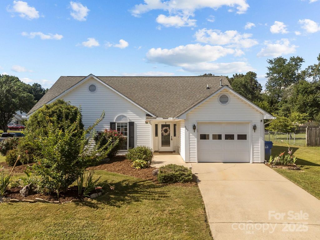903 Woodhill Drive, Fletcher, NC 28732