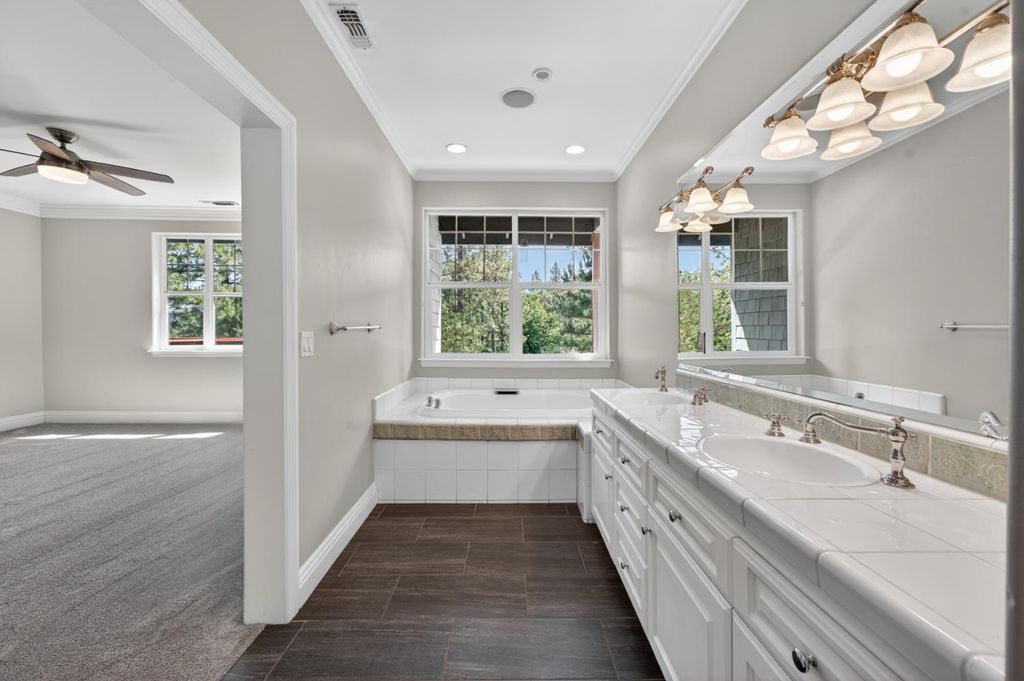114 Margretta Ct, Grass Valley, CA 95945
