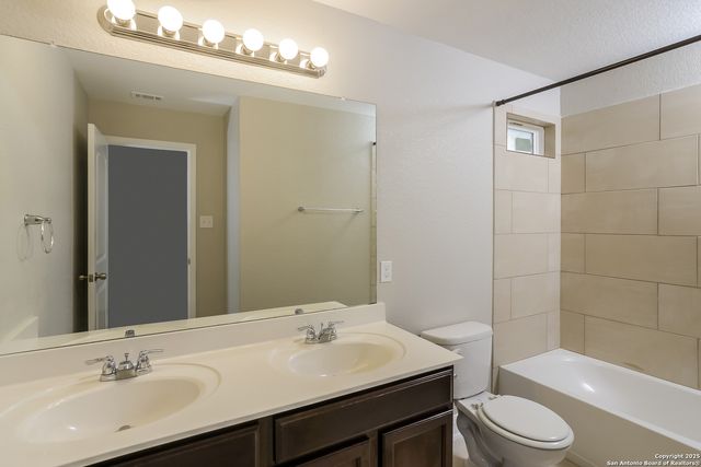 13043 Panhandle, San Antonio, TX 78253