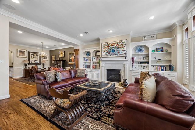 715 Birdsall Street, Houston, TX 77007