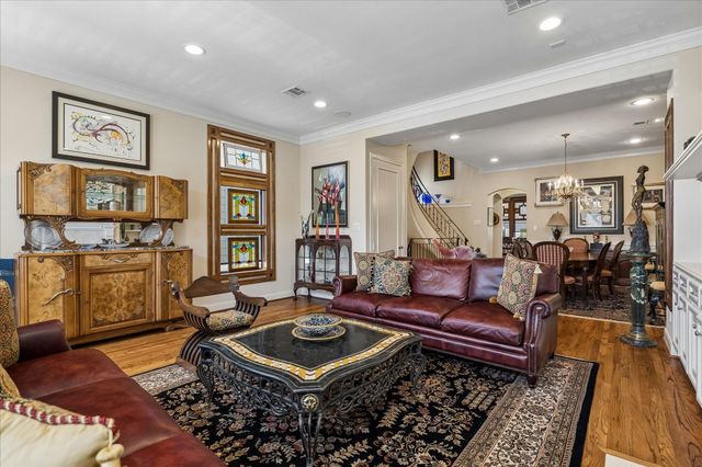 715 Birdsall Street, Houston, TX 77007