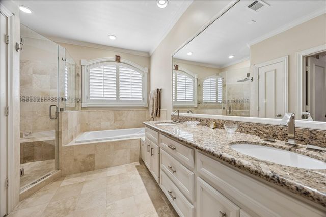 715 Birdsall Street, Houston, TX 77007