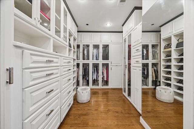 715 Birdsall Street, Houston, TX 77007