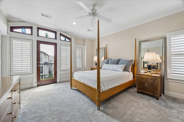 715 Birdsall Street, Houston, TX 77007