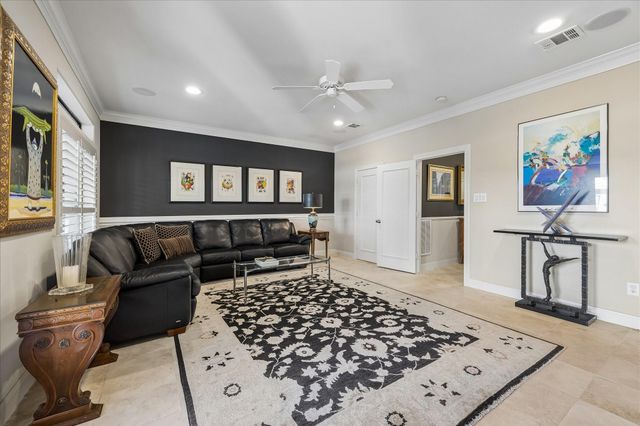715 Birdsall Street, Houston, TX 77007
