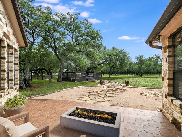 505 Vista View Trail, Spicewood, TX 78669