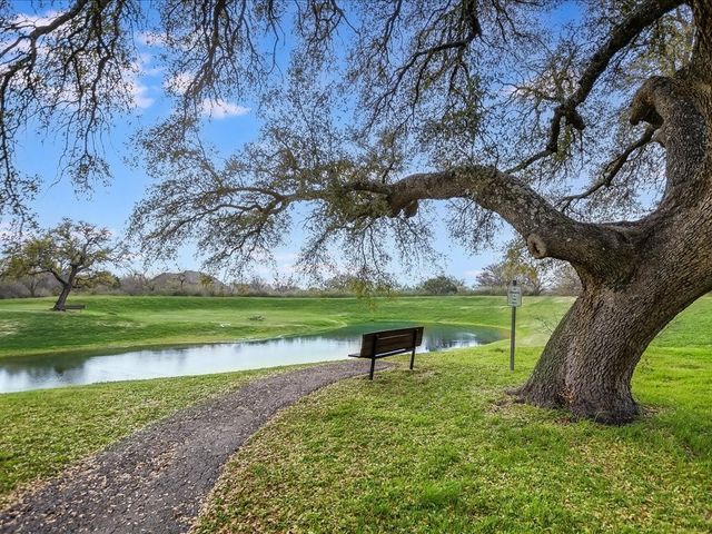 505 Vista View Trail, Spicewood, TX 78669
