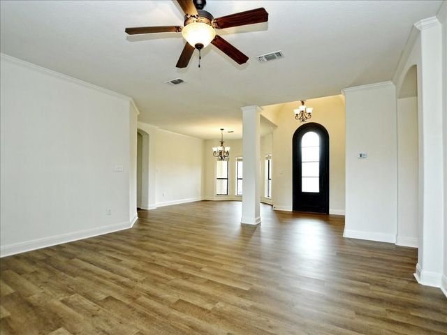 505 Vista View Trail, Spicewood, TX 78669