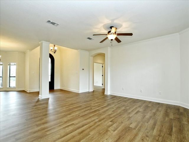 505 Vista View Trail, Spicewood, TX 78669