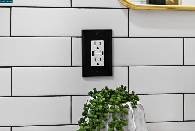 464 Coralie Dr, Walnut Creek, CA 94597