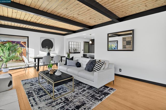 464 Coralie Dr, Walnut Creek, CA 94597