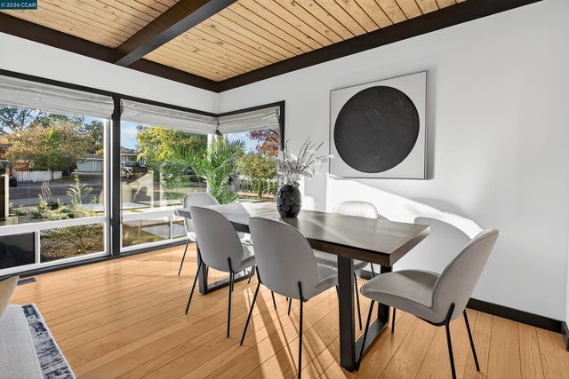 464 Coralie Dr, Walnut Creek, CA 94597