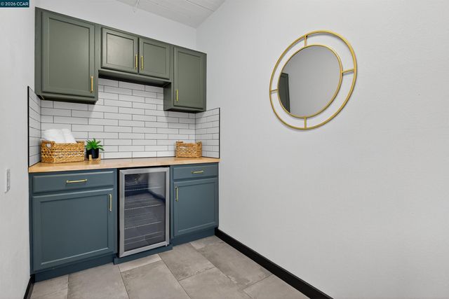 464 Coralie Dr, Walnut Creek, CA 94597