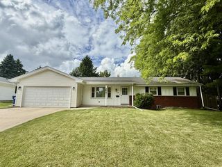 264 E Antoine DRIVE, Port Washington, WI 53074