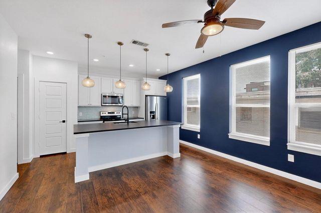 800 S Welch Street 102, Denton, TX 76201