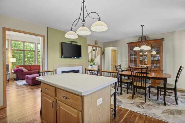 422 Bailey Drive, Madison, WI 53718