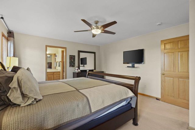 422 Bailey Drive, Madison, WI 53718