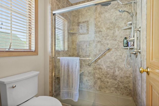 422 Bailey Drive, Madison, WI 53718