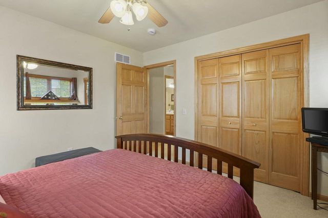 422 Bailey Drive, Madison, WI 53718