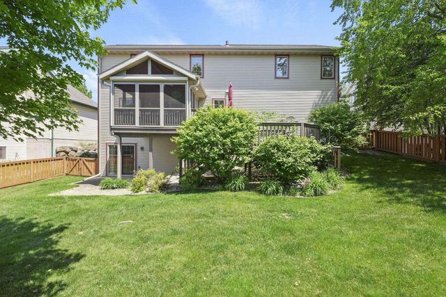 422 Bailey Drive, Madison, WI 53718