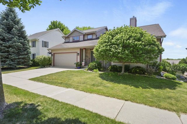 422 Bailey Drive, Madison, WI 53718