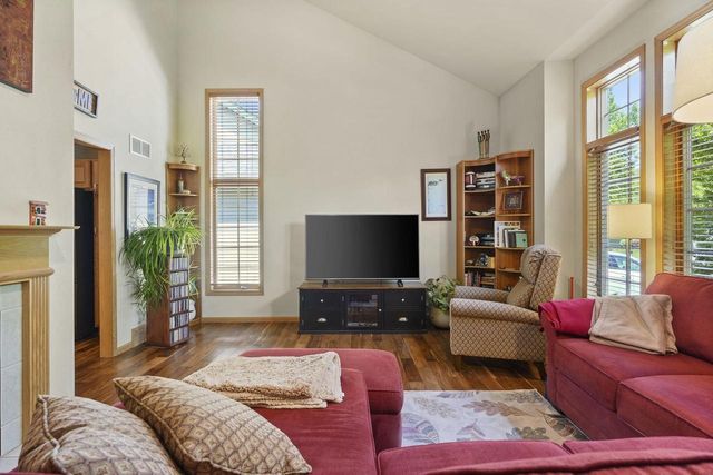 422 Bailey Drive, Madison, WI 53718