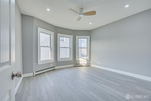 36 2nd Avenue A, Port Reading, NJ 07064