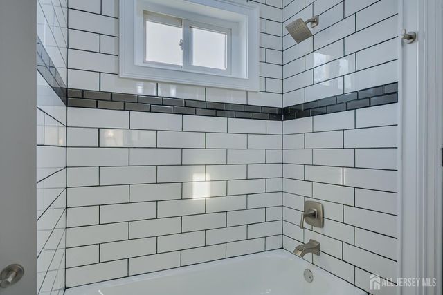 36 2nd Avenue A, Port Reading, NJ 07064